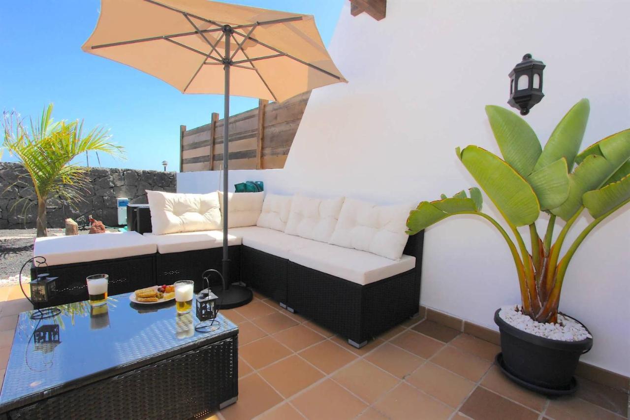 Villa Emma Playa Blanca ภายนอก รูปภาพ