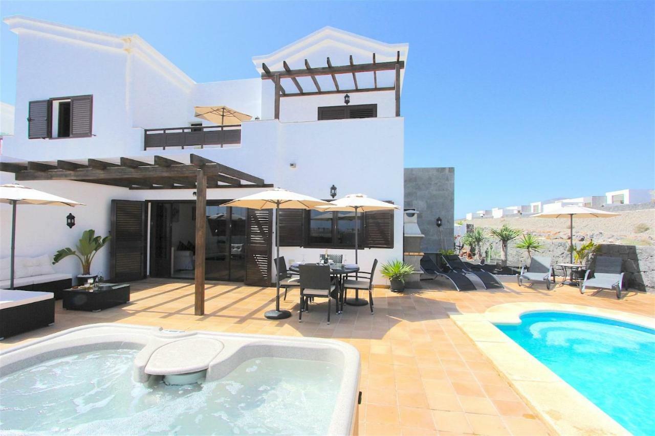 Villa Emma Playa Blanca ภายนอก รูปภาพ
